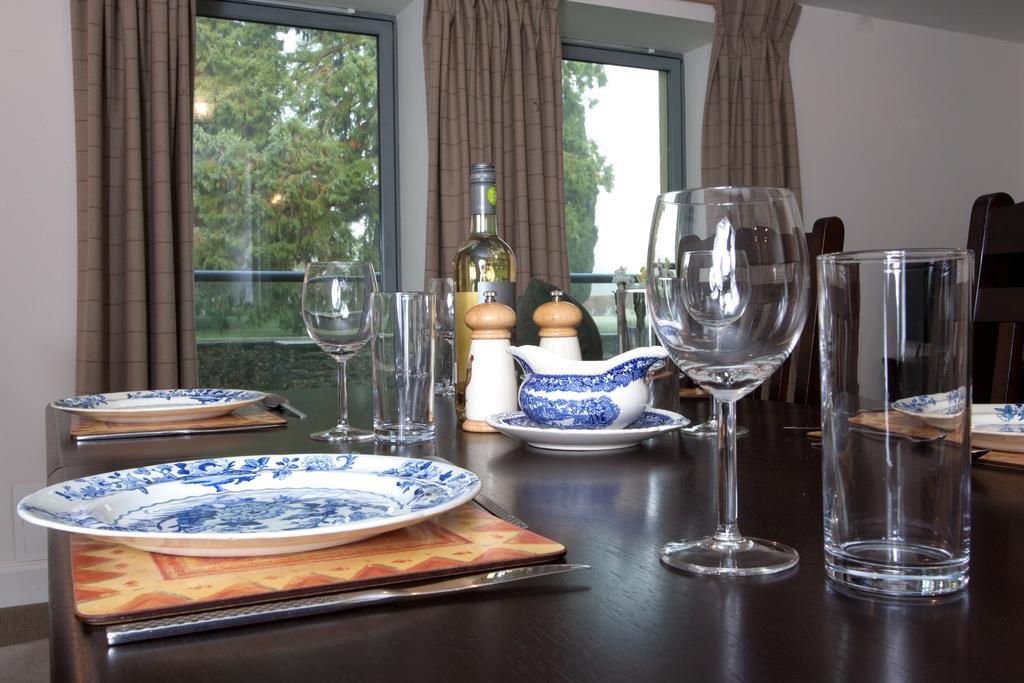 Raven Wing Apartments - Highland Club Scotland 포트오거스타 객실 사진