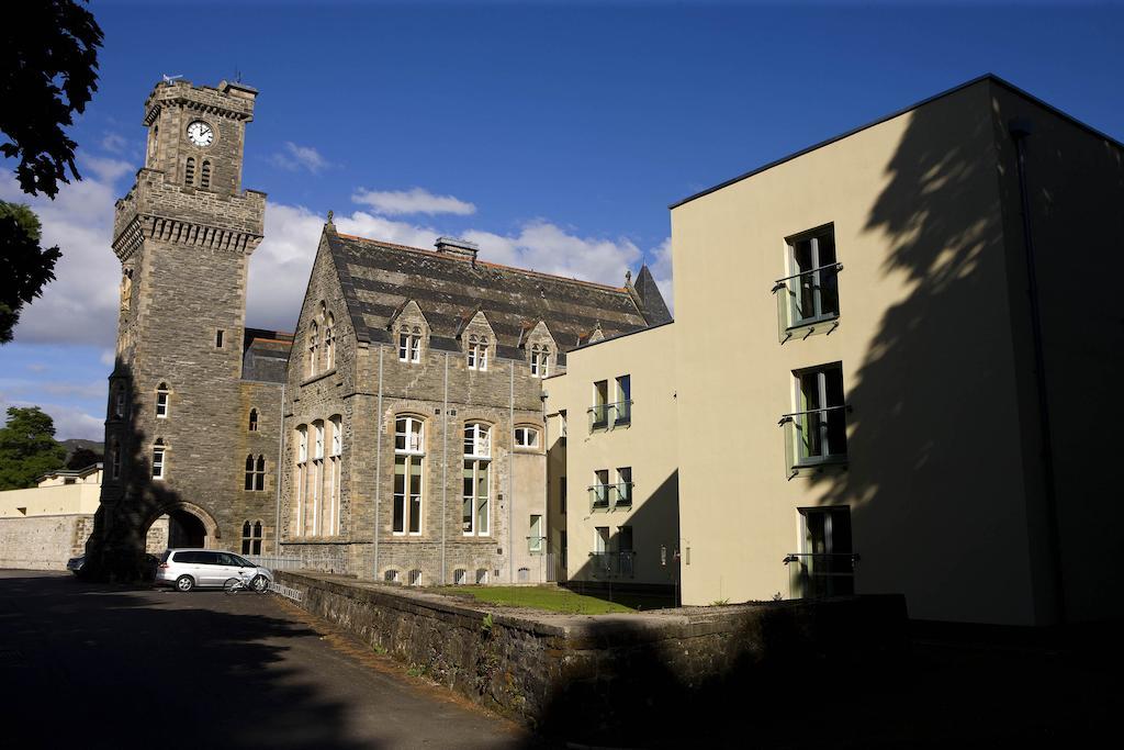 Raven Wing Apartments - Highland Club Scotland 포트오거스타 객실 사진